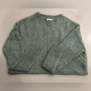 Legendary Outfitters- Women’s Green Knit Sweater Sz XS